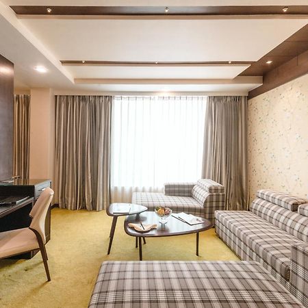 Grand Xenia Hotel Ajmer Buitenkant foto