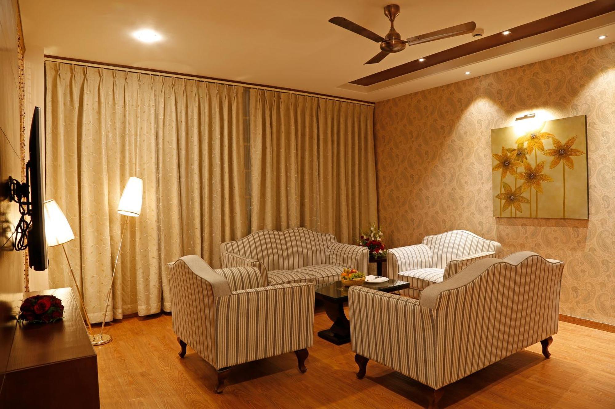 Grand Xenia Hotel Ajmer Buitenkant foto