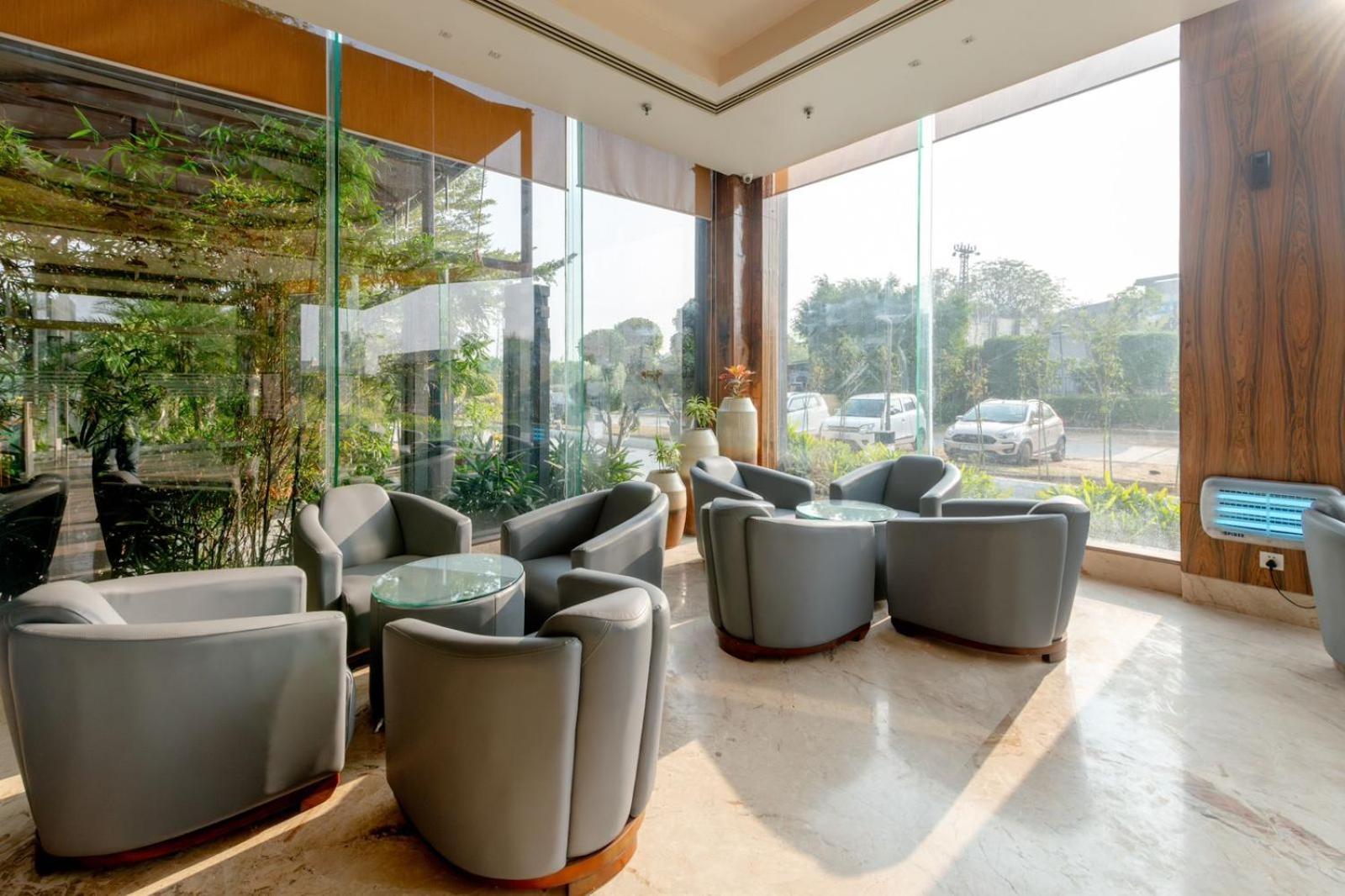 Grand Xenia Hotel Ajmer Buitenkant foto